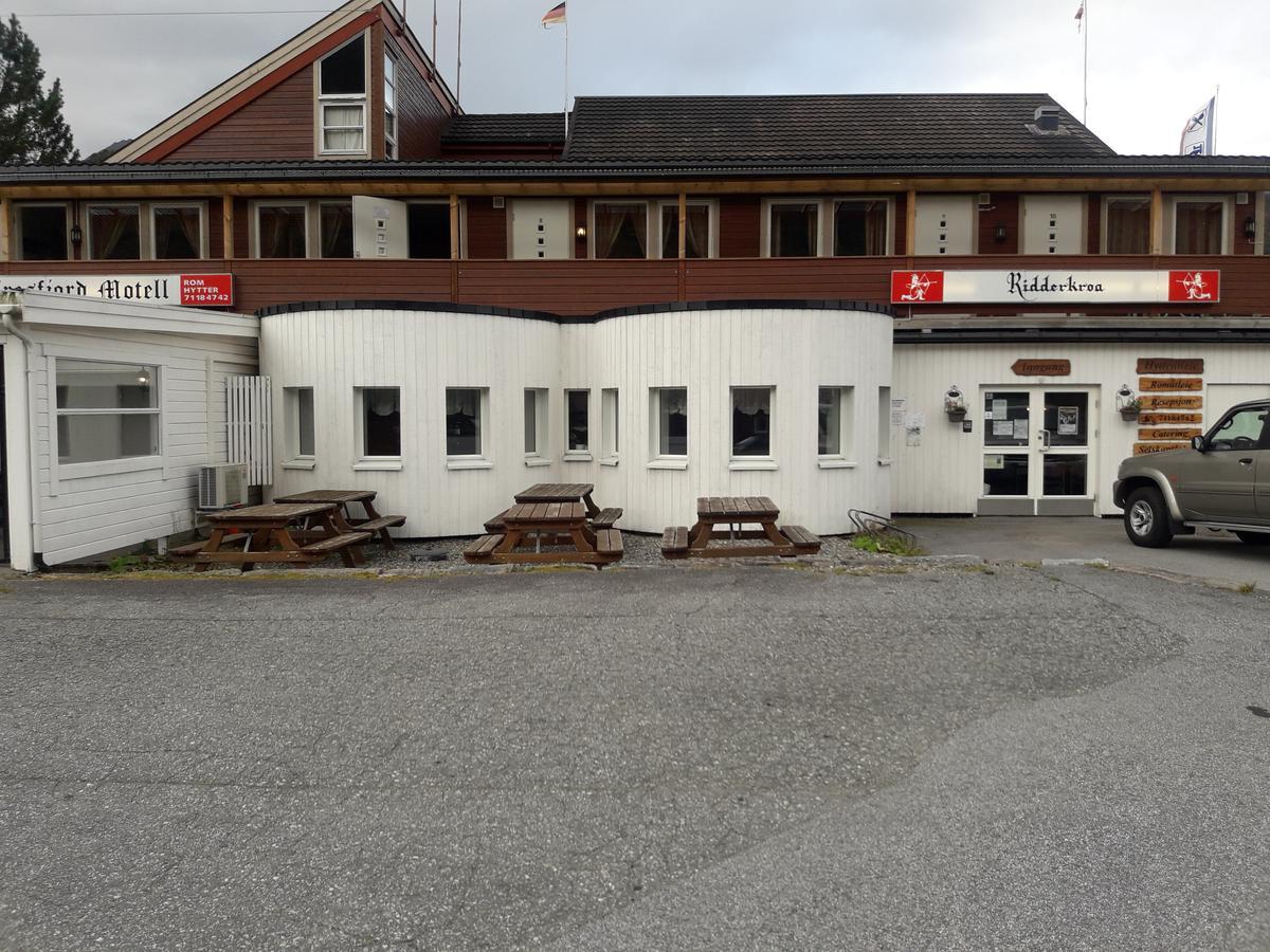 Мотель Ridderkroa Tresfjord Экстерьер фото