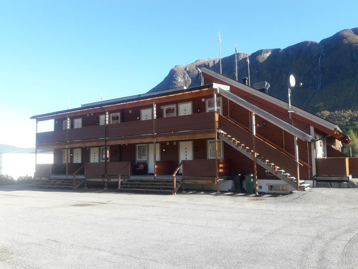 Мотель Ridderkroa Tresfjord Экстерьер фото